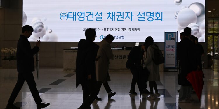 태영 윤석민 회장, 사재출연 대신 그룹 지주사 우회 지원… 갈등 커지나