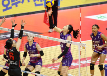 ‘27득점’ 김연경 앞에 무너진 페퍼… 14연패 수렁