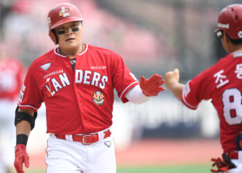 ‘42’ 야구하기 딱 좋은 나이