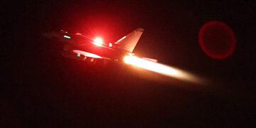 미·영, 예멘반군 본진 보복공습… 후티 “반드시 보복” 확전 우려