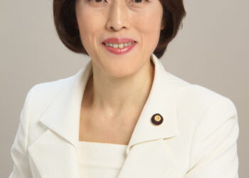 日 최장수 정당 공산당 부활할까… 58세 여성 당대표로 ‘세대교체’