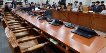 ‘尹 당무 개입강성희 논란’에 野4당 소집했지만… 17분 만에 끝난 운영위