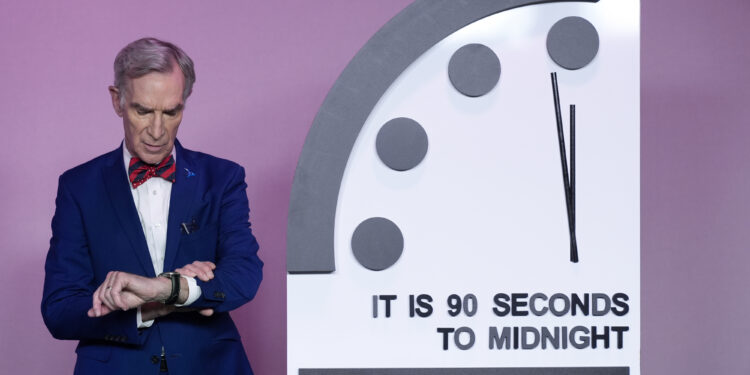 “러시아 核사용 신호…지구종말시계, 남은 시간은 90초”