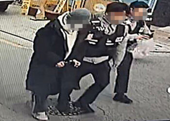 [단독]배현진 의원, 강남에서 10대에게 피습…범행 전부터 인근 배회