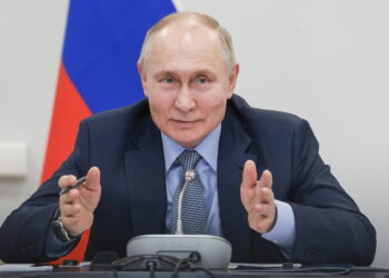 푸틴 “추락 수송기 우크라이나가 격추… 다 공개될 것”