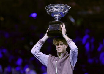 코트여 신황제 신네르 맞으라 | 서울신문