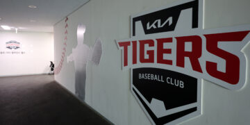 KIA 김종국 감독·장정석 전 단장 구속영장… 2년 연속 악재