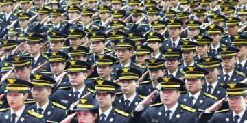 ‘9급 연봉’ 첫 3000만원 넘었다…尹대통령은 얼마 받을까