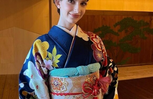 인종 벽 깬 ‘미스 일본’ 불륜 논란에 사퇴