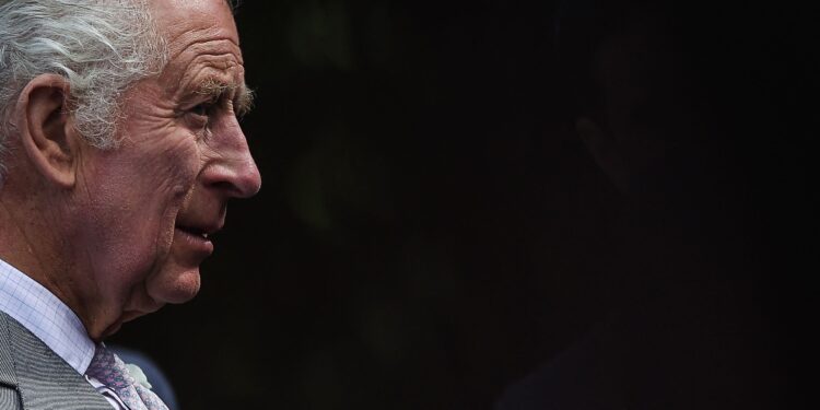 찰스 3세 英 국왕 암 진단… 공식활동 스톱 ‘왕실 비상’