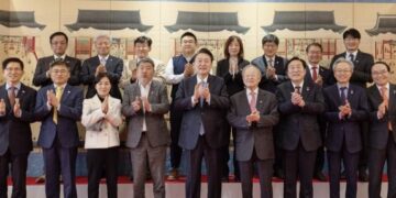 尹정부 노사정 대화 ‘물꼬’…근로시간·정년 해법 찾을까