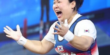 ‘파리올림픽 정조준’ 김수현, 체급 바꿔 금메달 싹쓸이…북한도 역도 강국 입증