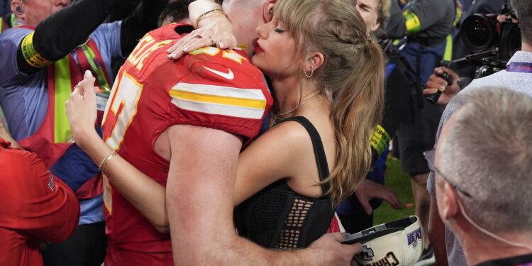 캔자스시티 ‘슈퍼 포옹’ | 서울신문