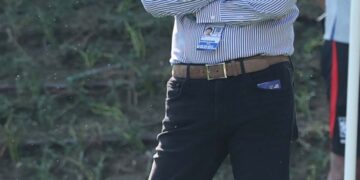 ‘줄행랑’ 감독 ‘멍든’ 손흥민 ‘분통’ 축구팬 ‘팔짱 낀’ 회장