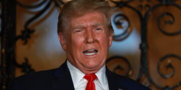 4800억원 ‘벌금 폭탄’ 맞은 트럼프… “재정적 쓰나미 직면 가능성”