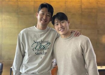 K축구 현재와 미래의 ‘어깨동무’