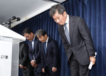 [오늘의 눈] 회장님 책임 없어지나요… 고개 숙이고 꼬리 자르고 숨어 버리면