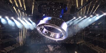 삼성 ‘갤럭시 링’ 실물 첫 공개… 잘 때도 건강 체크 ‘절대반지’