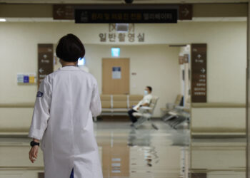 ‘대입 막차’도 의대 열풍…5명 추가모집에 3000명 몰렸다