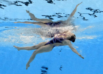 [포토] ‘인어처럼’ 아름다운 수중 연기