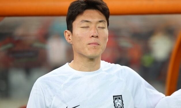 [속보] 옛 연인이라며 황의조 사생활 폭로한 형수 ‘징역 3년’