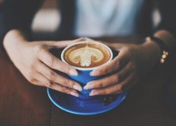 ‘헤어질 결심’…男 “차 한 잔 안 살 때” 女 “성급한 스킨십”