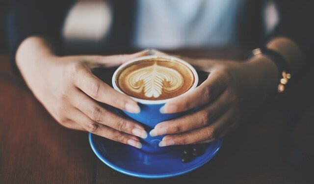 ‘헤어질 결심’…男 “차 한 잔 안 살 때” 女 “성급한 스킨십”