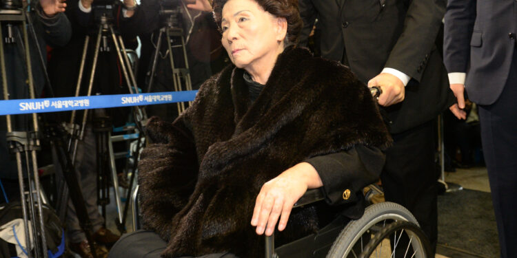 [속보]김영삼 전 대통령 부인 손명순 여사 별세