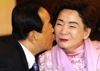 민주화 투쟁 YS 곁 지켜… 조용한 그림자 내조