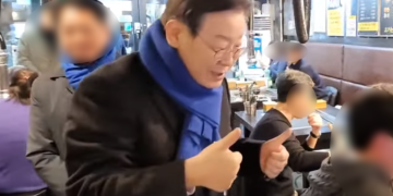 이재명 “‘2찍’ 표현, 대단히 부적절…정중히 사과”