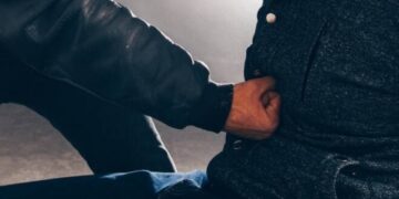 “내가 누군 줄 알아?” 주먹질…세차원 인격 짓밟은 강남 건물주