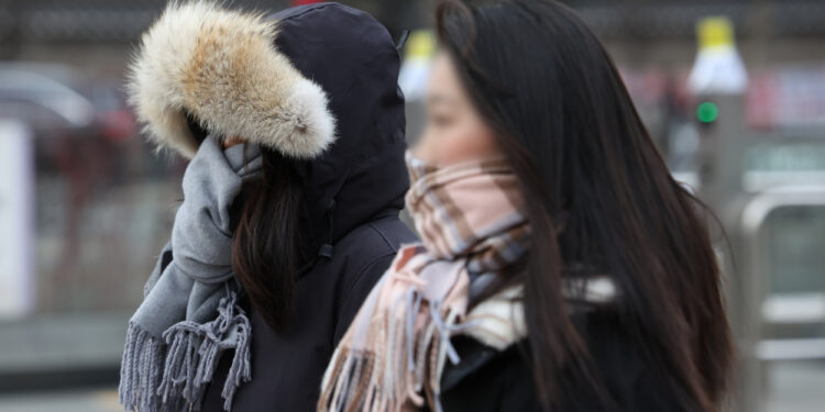 출근길 5∼10도 뚝… 당분간 꽃샘추위 계속