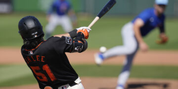 ‘SF 51번’ 기억하라!… 이정후 ‘MLB서 알아야 할 100인’ 3위