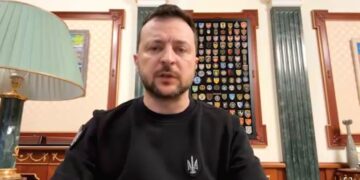 젤렌스키 “무기 안 주면 러 전략시설 타격…교활한 푸틴”