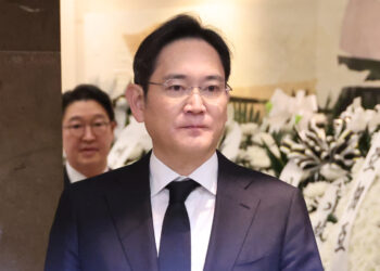 ‘절친’ 조현준 위로한 이재용… 홍라희 여사와 故 조석래 명예회장 조문