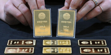 금값 사상 첫 2300달러 돌파… 다시 고개드는 인플레 경고음