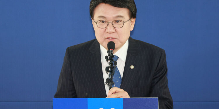 황운하 ‘한동훈 아들 학폭’ 기자 회견 예고했다 취소