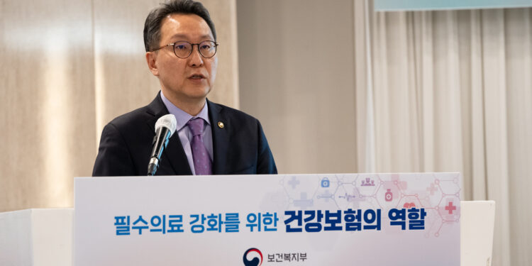 정부 “한국 의료체계 불균형… 필수의료 아낌없이 보상하겠다”