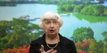 옐런 “미중, 中과잉생산 논의 위한 회담 개최하기로”