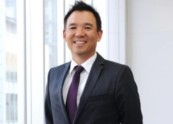 ‘세계 억만장자’ 명단 오른 20대 한국인 자매는