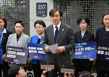 12석 ‘원내 3당’ 조국당… 민주와 경쟁적 협력캐스팅보트 오갈 듯