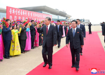 中 ‘서열 3위’ 자오러지, 김정은 만나…“北中관계 깰 수 없어”