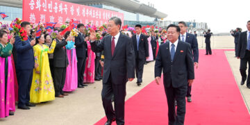 中 ‘서열 3위’ 자오러지, 김정은 만나…“北中관계 깰 수 없어”