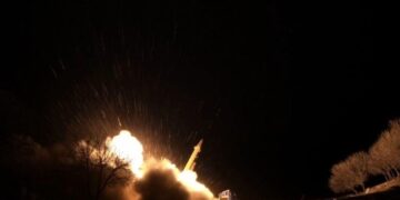 “유가 130달러 갈 수도”…이란 이스라엘 보복공격에 세계경제 불안