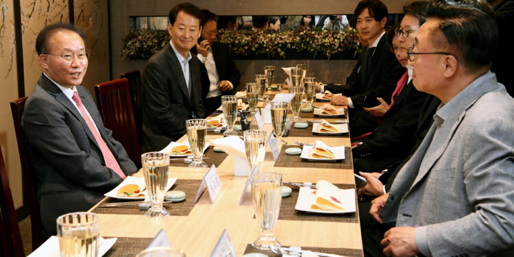 ‘박영선·양정철 기용설’ 뒤숭숭한 여권 | 서울신문