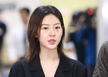 배우 김새론, 2년 만의 복귀 무산…“건강상 이유로 연극 ‘동치미’ 하차”