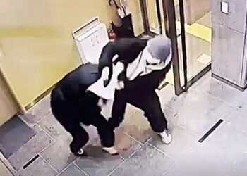 ‘배현진 습격’ 중학생, 유아인에게 커피도 뿌렸다