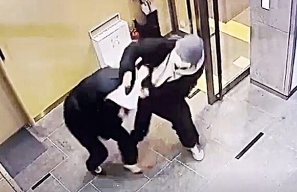 ‘배현진 습격’ 중학생, 유아인에게 커피도 뿌렸다