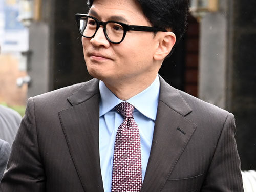 1년 전 나경원 막은 친윤, 이번엔 한동훈 대항마로 키운다?[여의도 블라인드]