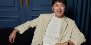 ‘납북 비행기’ 몰게 된 하정우 “웃음기 없는 제 모습 보실 것”[인터뷰]